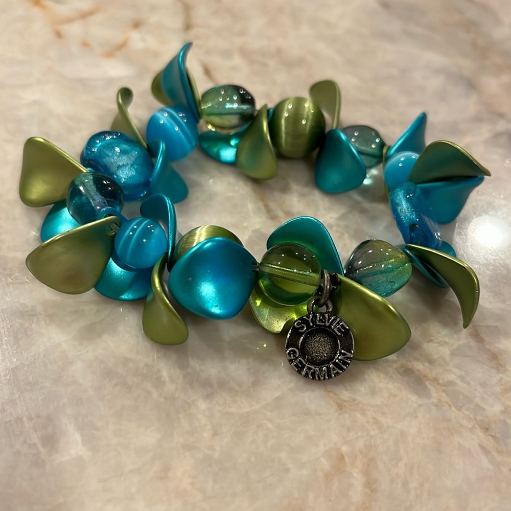 Handmade Sylvie Germain stretch bracelet - EUC